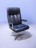 SOLD-Poltrona-in-pelle-nera-modello-P125-di-Osvaldo-Borsani-per-Tecno-Italia-anni-60