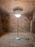 Lampada-da-terra-modello-Papavero-di-Achille-Castiglioni-per-Flos-anni-60