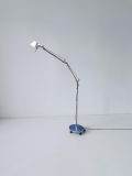 Lampada-Tolomeo-da-terra-con-ruote-di-De-Lucchi-e-Fassina-per-Artemide-Italia-anni-80